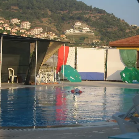 Koru Club 4*